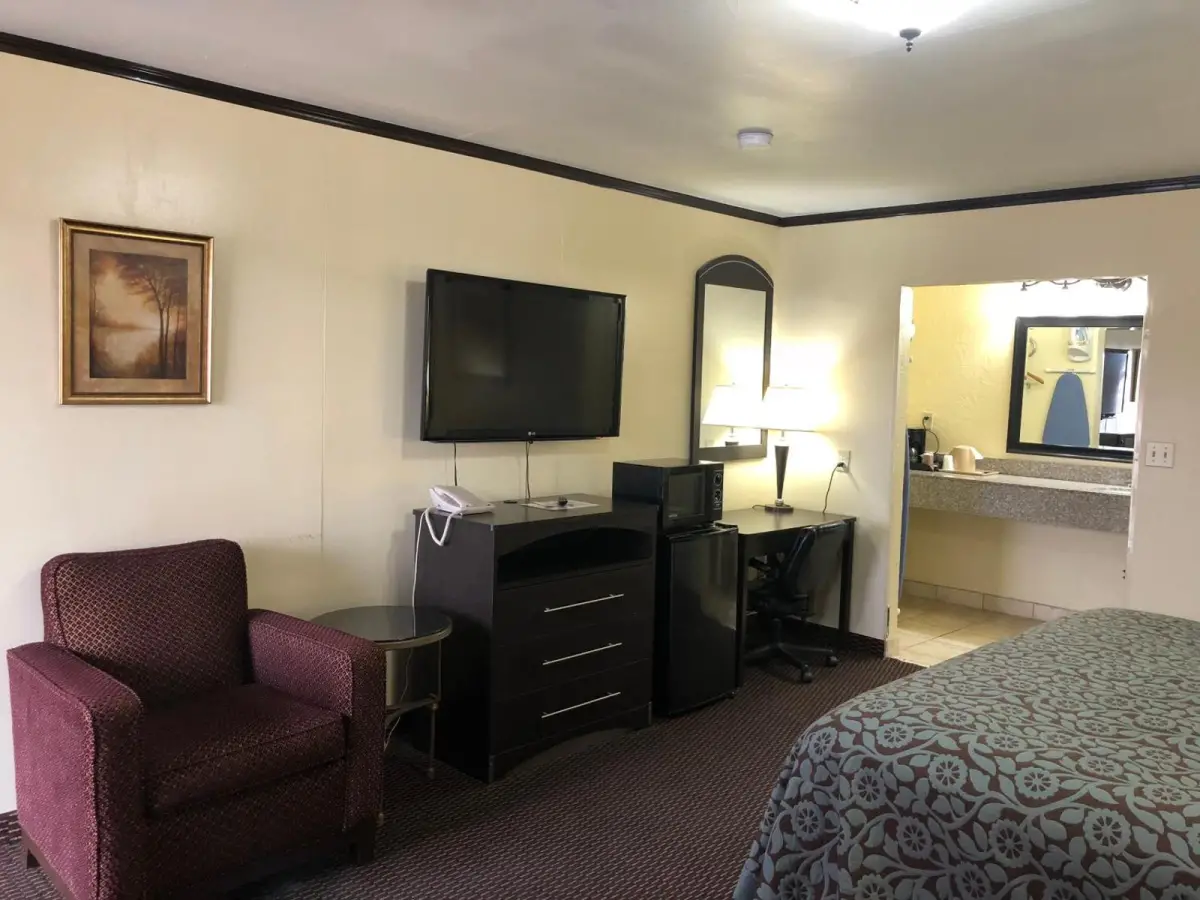 Flamingo Inn 10